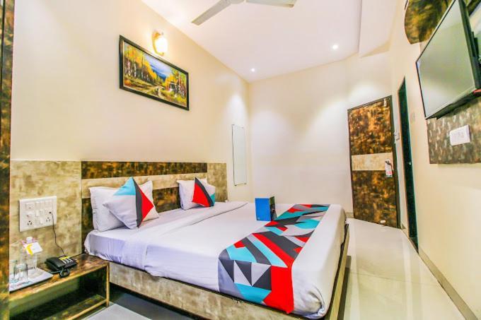 Hotel Embassy Grand Near Us Embassy Bkc מומביי מראה חיצוני תמונה